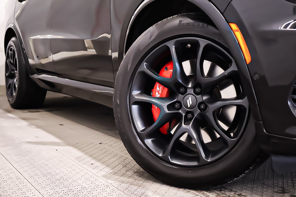 2024 Dodge Durango R/T + AWD + V8 HEMI 5.7L + BLACKTOP + in Terrebonne, Quebec - 11 - w1024h768px