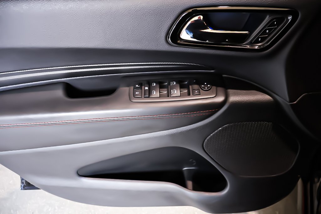 2024 Dodge Durango R/T + AWD + V8 HEMI 5.7L + BLACKTOP + in Terrebonne, Quebec - 31 - w1024h768px