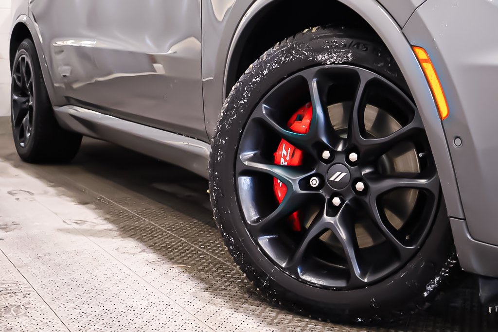 2024 Dodge Durango R/T + AWD + TOW N GO + BLACKTOP + V8 HEMI 5.7L in Terrebonne, Quebec - 11 - w1024h768px