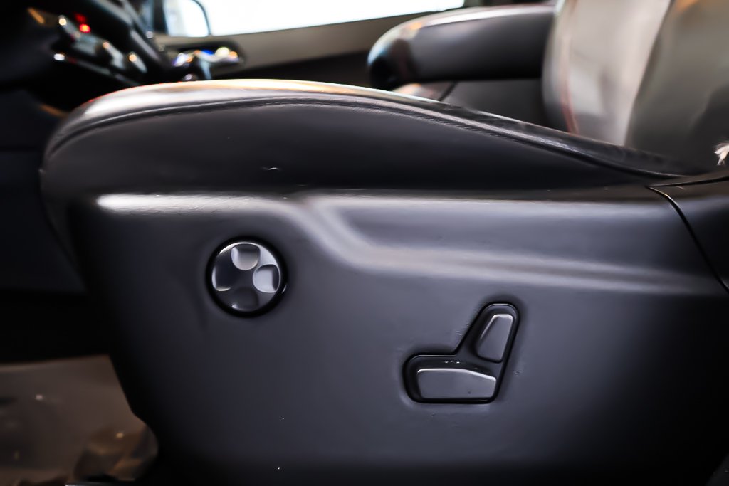 2024 Dodge Durango R/T + AWD + TOW N GO + BLACKTOP + V8 HEMI 5.7L in Terrebonne, Quebec - 15 - w1024h768px