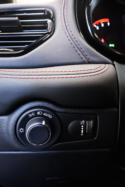 Dodge Durango R/T PLUS + AWD + BLACKTOP + V8 5.7L + TOIT OUVRANT 2024 à Terrebonne, Québec - 27 - w1024h768px