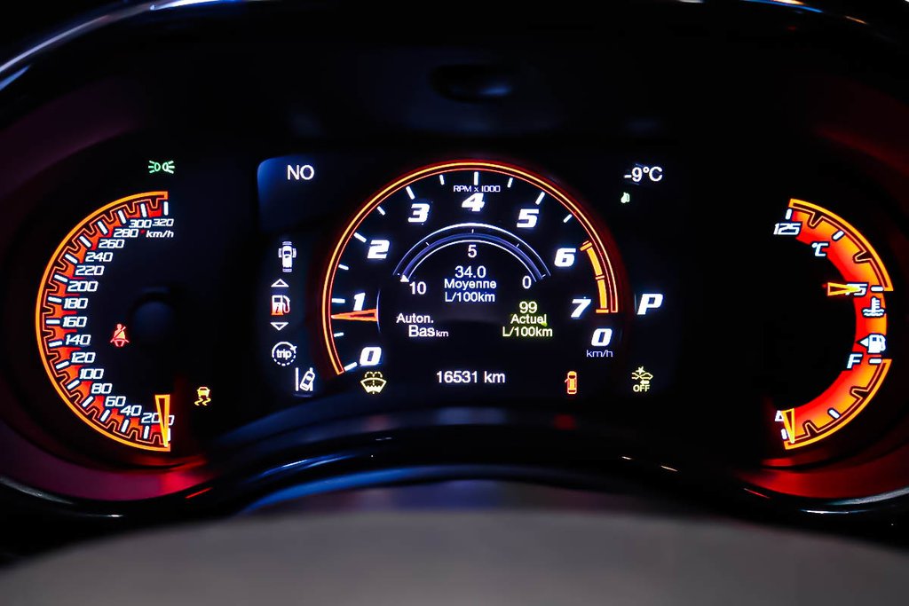 Dodge Durango SRT HELLCAT PLUS + AWD + ENSEMBLE NOIR 2024 à Terrebonne, Québec - 15 - w1024h768px