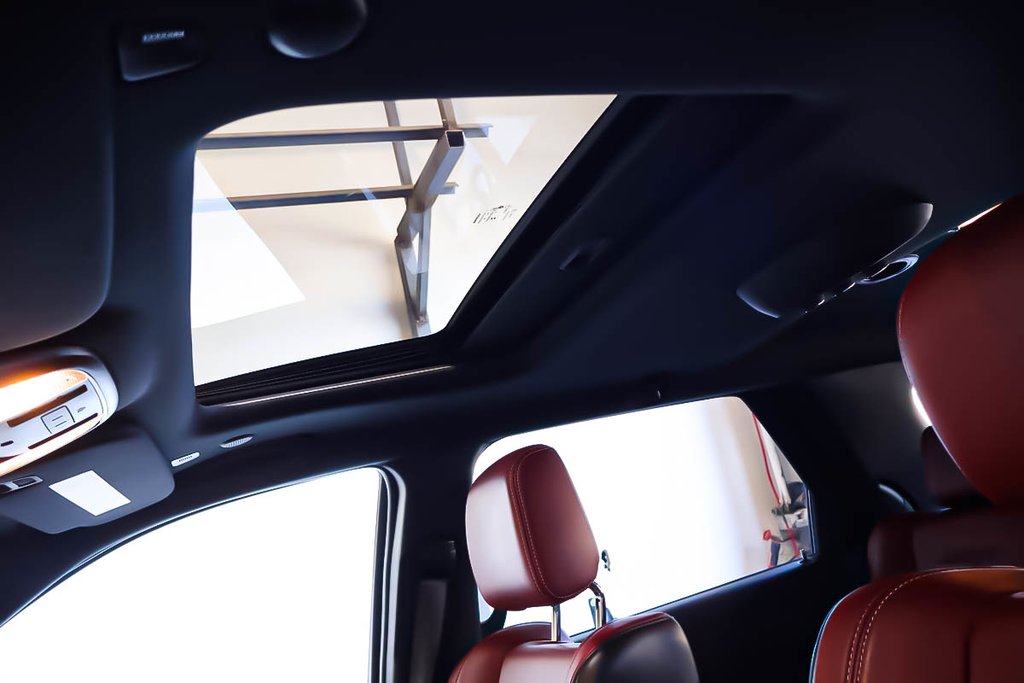 Dodge Durango SRT HELLCAT PLUS + AWD + ENSEMBLE NOIR 2024 à Terrebonne, Québec - 9 - w1024h768px