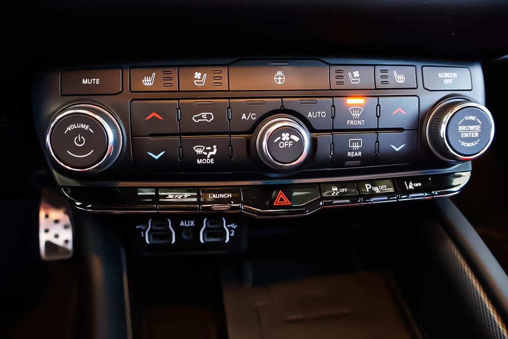 Dodge Durango SRT HELLCAT PLUS + AWD + ENSEMBLE NOIR 2024 à Terrebonne, Québec - 19 - w1024h768px