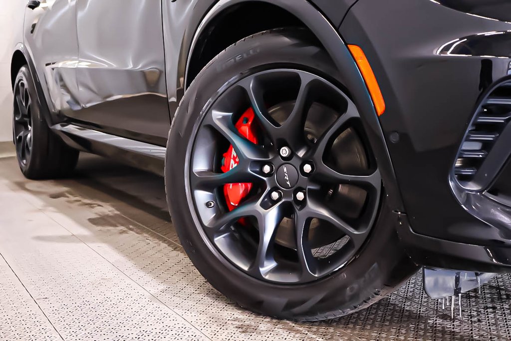 Dodge Durango SRT HELLCAT PLUS + AWD + ENSEMBLE NOIR 2024 à Terrebonne, Québec - 7 - w1024h768px