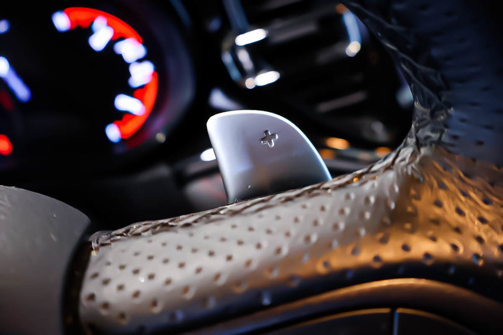 Dodge Durango R/T PLUS + AWD + BLACKTOP + V8 HEMI 5.7L 2024 à Terrebonne, Québec - 22 - w1024h768px