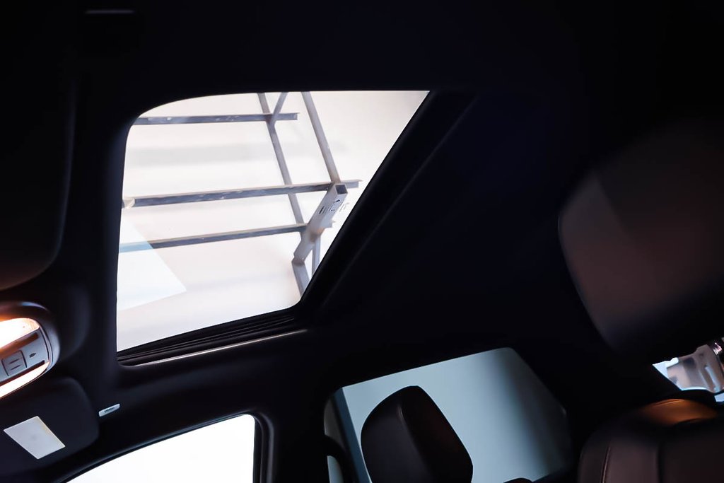 Dodge Durango R/T + AWD + V8 HEMI 5.7L + TOIT OUVRANT 2025 à Terrebonne, Québec - 14 - w1024h768px