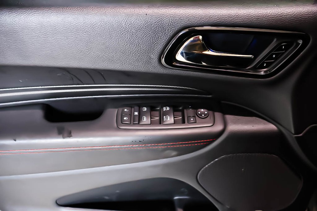 Dodge Durango R/T + AWD + V8 HEMI 5.7L + TOIT OUVRANT 2025 à Terrebonne, Québec - 31 - w1024h768px