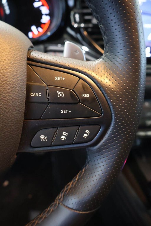 Dodge Durango R/T + AWD + BLACKTOP + V8 HEMI 5.7L 2025 à Terrebonne, Québec - 21 - w1024h768px