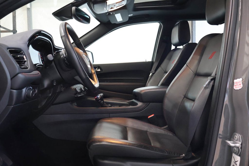 2025 Dodge Durango R/T + AWD + BLACKTOP + TOIT OUVRANT in Terrebonne, Quebec - 13 - w1024h768px