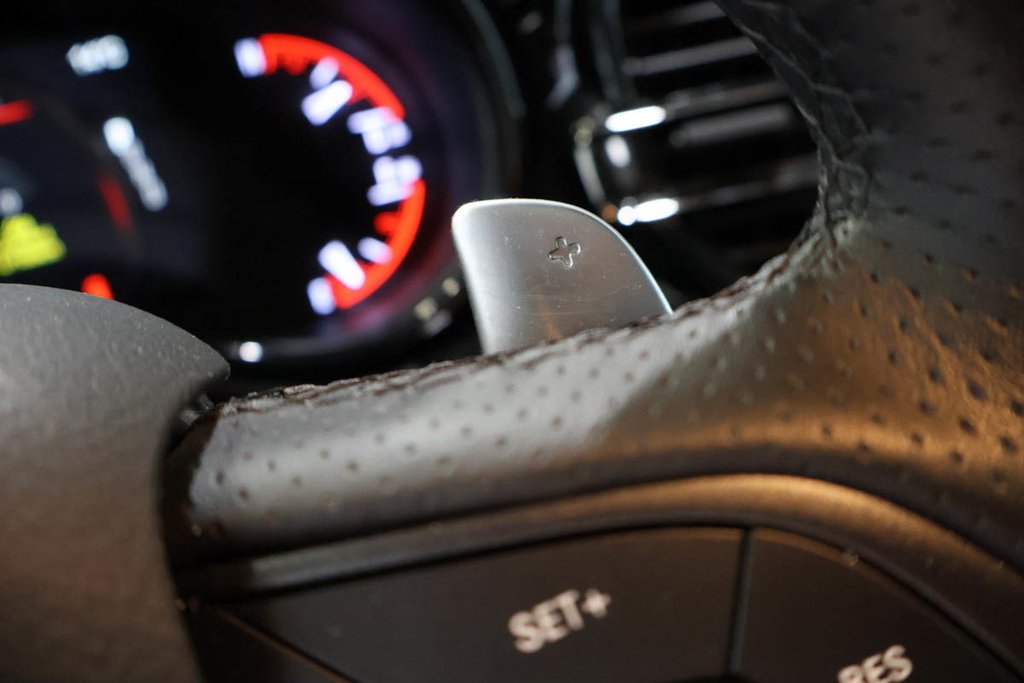 2025 Dodge Durango R/T + AWD + BLACKTOP + TOIT OUVRANT in Terrebonne, Quebec - 22 - w1024h768px