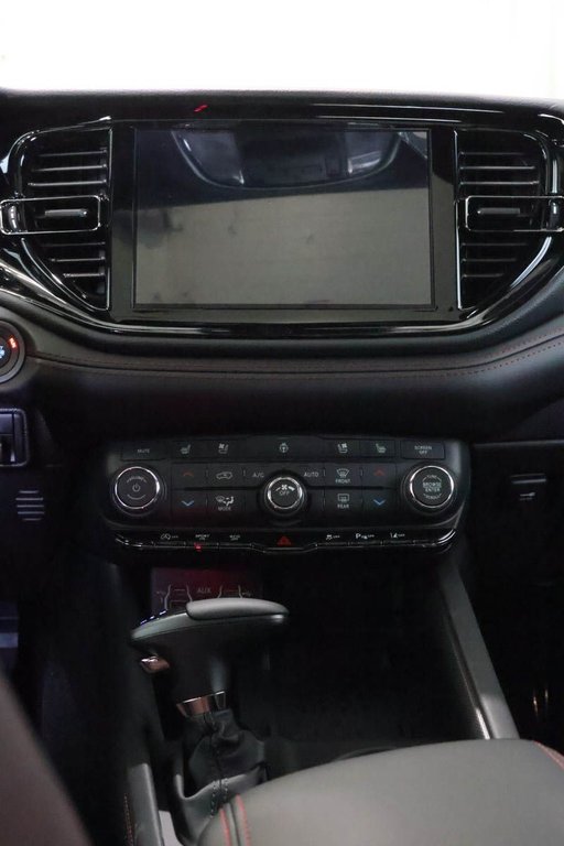 2026 Dodge Durango GT PLUS in Terrebonne, Quebec - 17 - w1024h768px