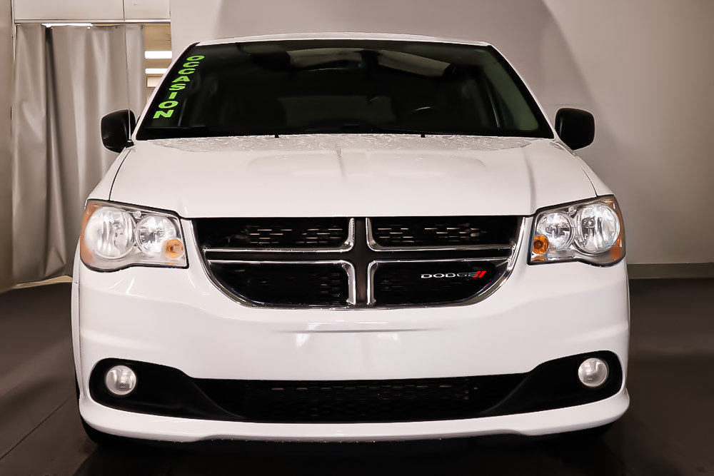 2016 Dodge Grand Caravan SXT PLUS + STOW 'N GO + 7 PASSAGERS in Terrebonne, Quebec - 2 - w1024h768px