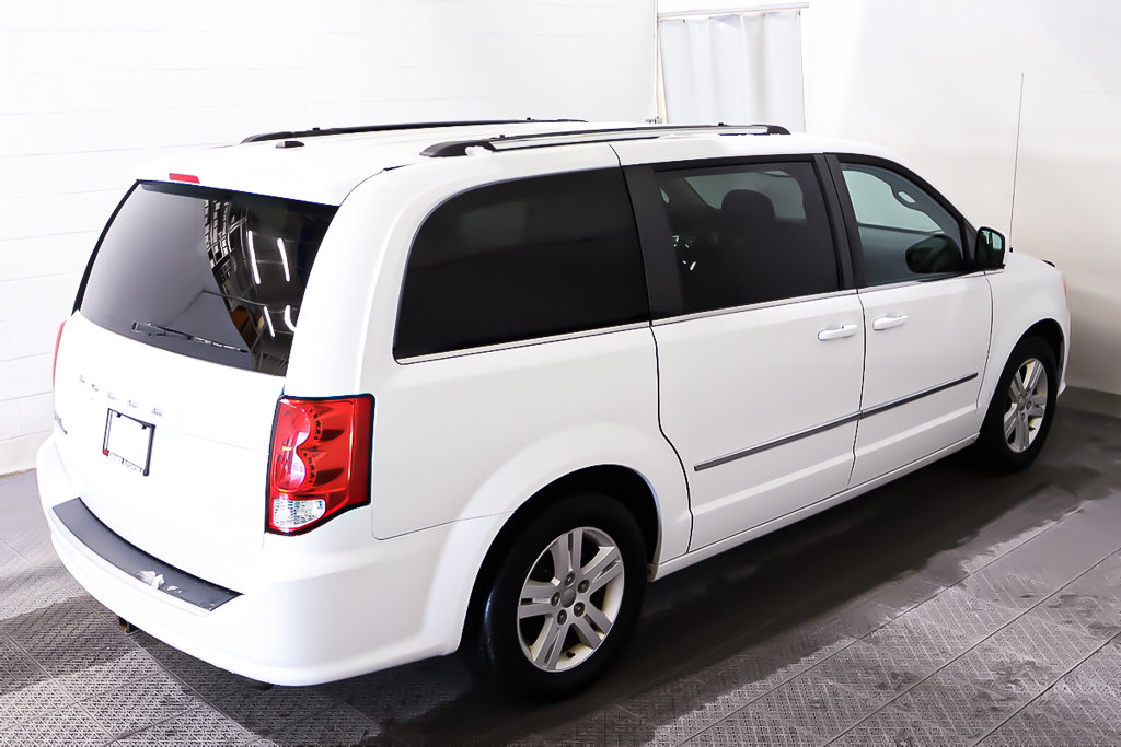 2016 Dodge Grand Caravan CREW PLUS + CUIR + 7 PASSAGERS + STOW 'N GO in Terrebonne, Quebec - 7 - w1024h768px