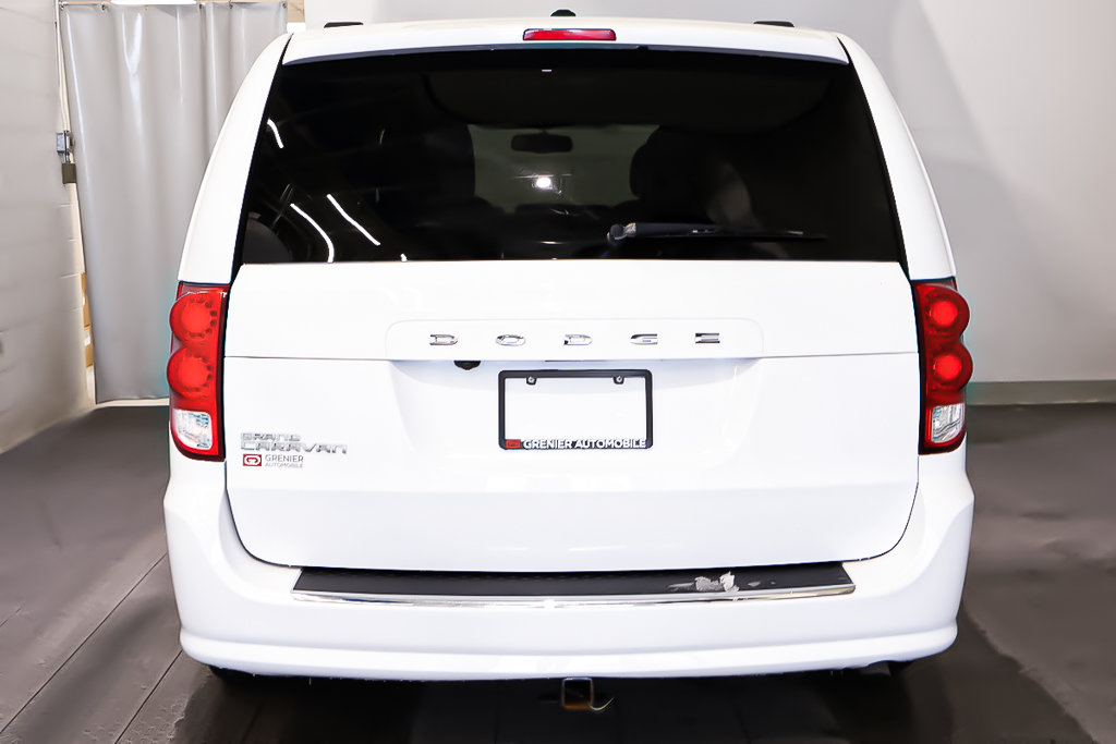 2016 Dodge Grand Caravan CREW PLUS + CUIR + 7 PASSAGERS + STOW 'N GO in Terrebonne, Quebec - 6 - w1024h768px