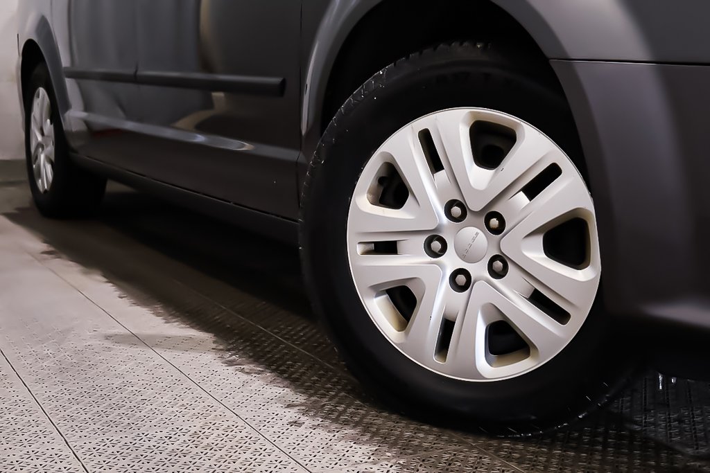 2016 Dodge Grand Caravan SE + CANADA VALUE PACKAGE + 7 PASSAGERS in Terrebonne, Quebec - 9 - w1024h768px