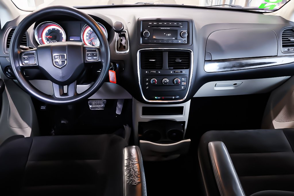 2016 Dodge Grand Caravan SE + CANADA VALUE PACKAGE + 7 PASSAGERS in Terrebonne, Quebec - 13 - w1024h768px