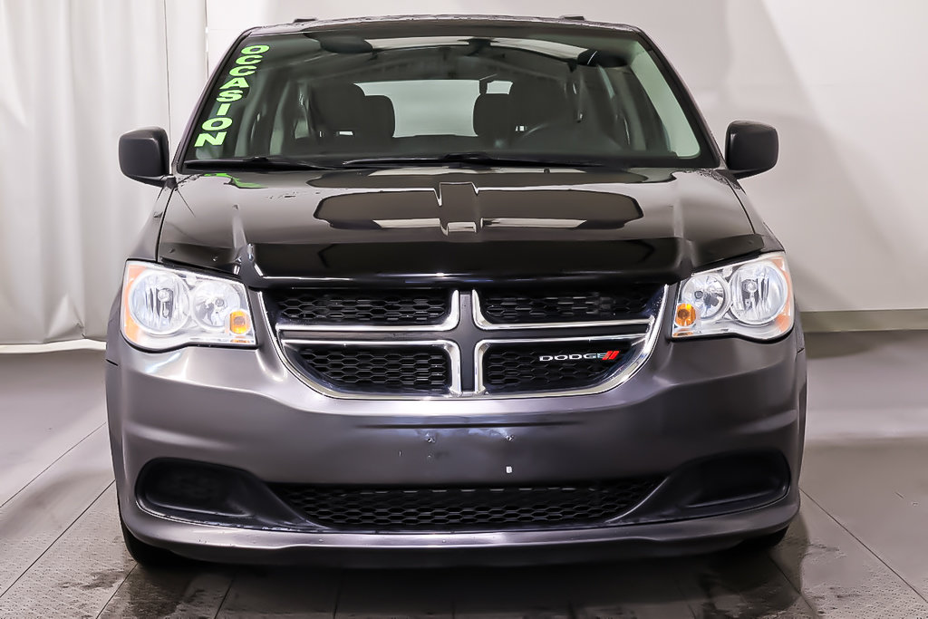 2017 Dodge Grand Caravan SE + CANADA VALUE PACKAGE + V6 + 7 PASSAGERS in Terrebonne, Quebec - 2 - w1024h768px