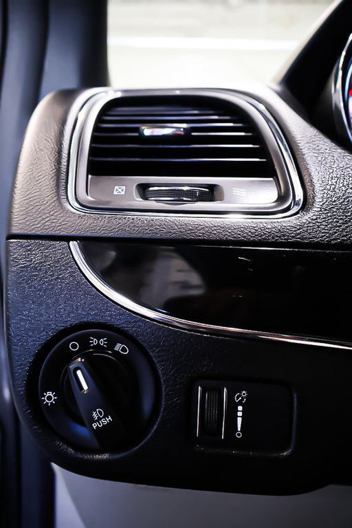 2017 Dodge Grand Caravan PREMIUM PLUS + STOW N GO in Terrebonne, Quebec - 26 - w1024h768px