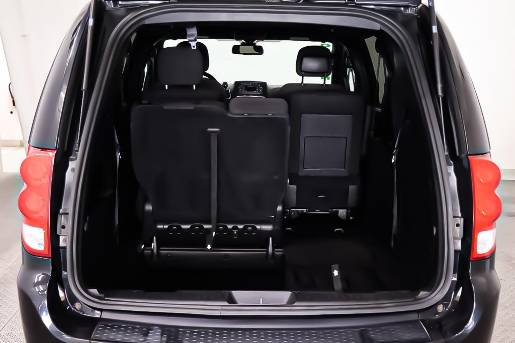Dodge Grand Caravan SXT BLACKTOP + STOW N GO + 2019 à Terrebonne, Québec - 7 - w1024h768px
