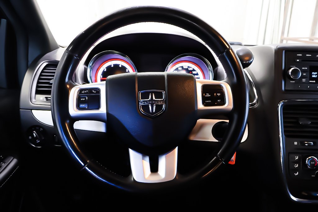 Dodge Grand Caravan SXT BLACKTOP + STOW N GO + 2019 à Terrebonne, Québec - 16 - w1024h768px