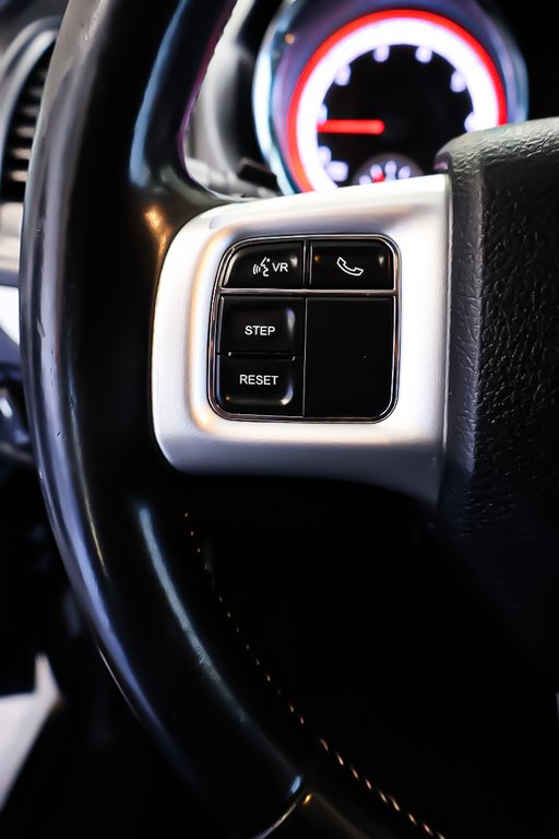 Dodge Grand Caravan SXT BLACKTOP + STOW N GO + 2019 à Terrebonne, Québec - 17 - w1024h768px