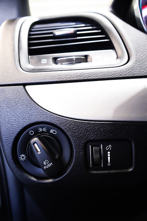 Dodge Grand Caravan SXT BLACKTOP + STOW N GO + 2019 à Terrebonne, Québec - 23 - w1024h768px