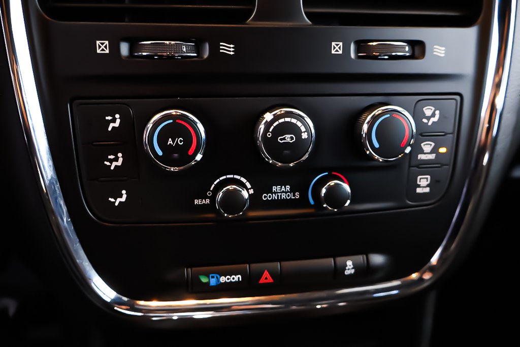 2019 Dodge Grand Caravan 35E ANNIVERASIRE + STOW N GO in Terrebonne, Quebec - 22 - w1024h768px