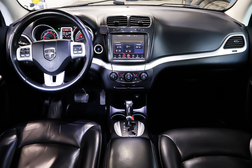 Dodge Journey GT + AWD + CUIR + TOIT OUVRANT 2017 à Terrebonne, Québec - 14 - w1024h768px