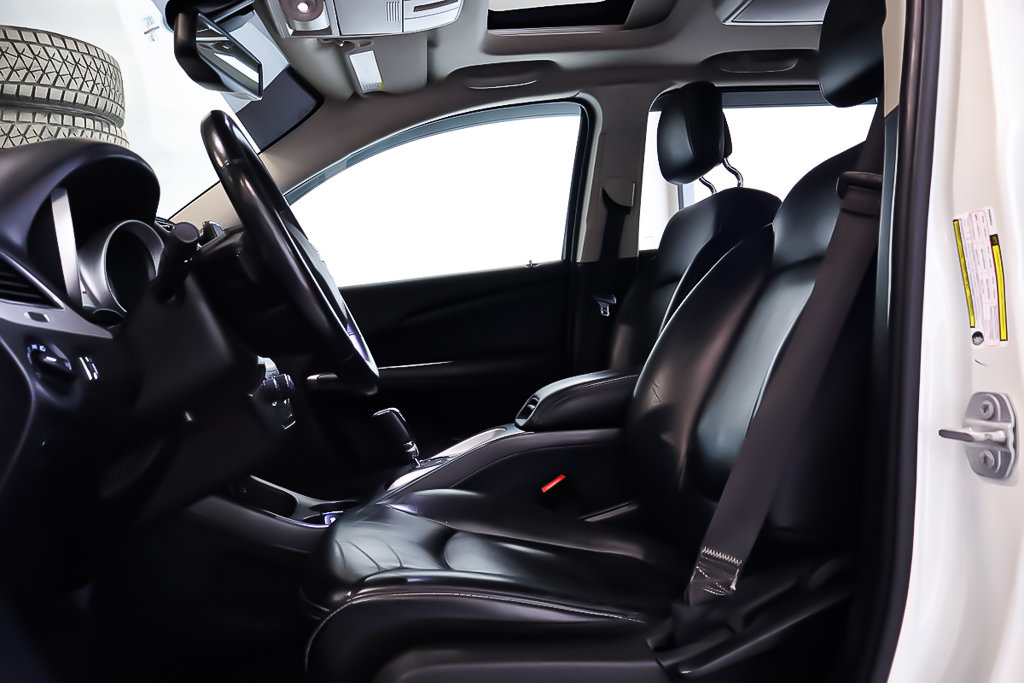 Dodge Journey GT + AWD + CUIR + TOIT OUVRANT 2017 à Terrebonne, Québec - 10 - w1024h768px