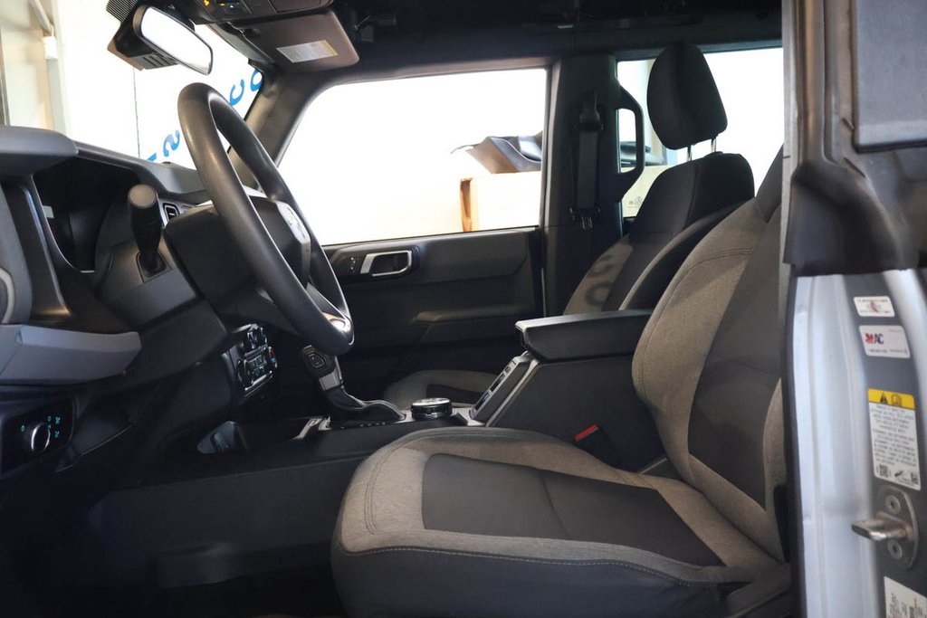 Ford Bronco 4X4 + ATTACHE-REMORQUE 2023 à Terrebonne, Québec - 8 - w1024h768px
