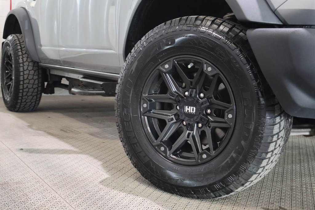 Ford Bronco 4X4 + ATTACHE-REMORQUE 2023 à Terrebonne, Québec - 7 - w1024h768px
