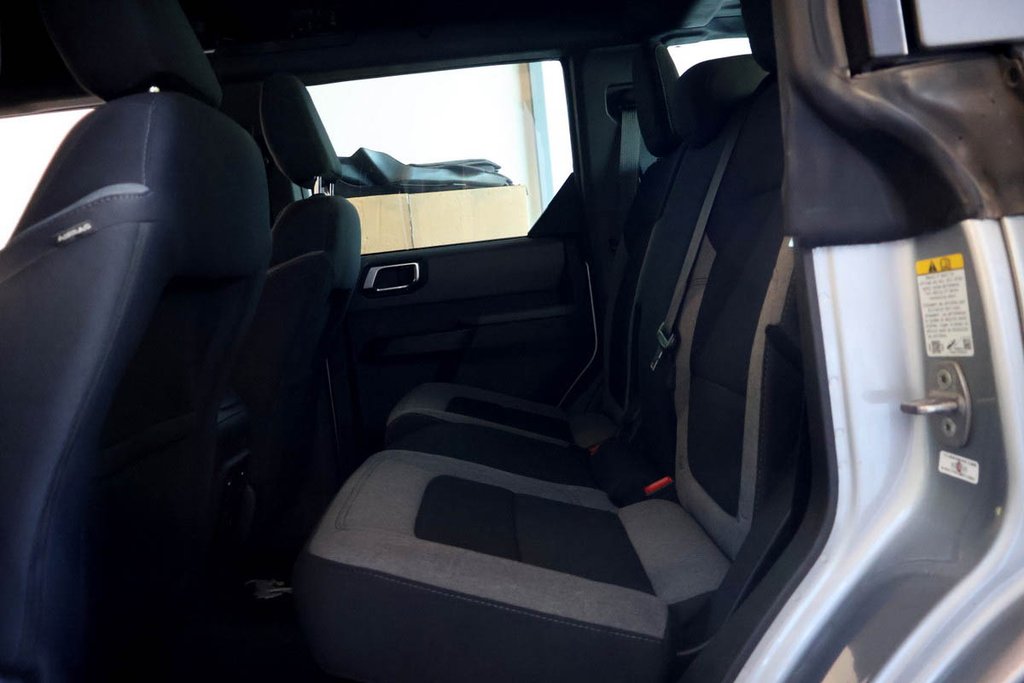 Ford Bronco 4X4 + ATTACHE-REMORQUE 2023 à Terrebonne, Québec - 21 - w1024h768px