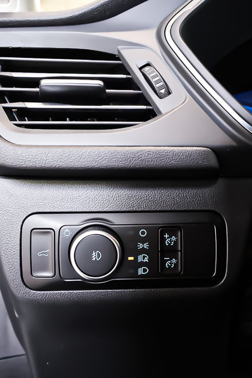 2023 Ford Escape PLATINUM + AWD + CUIR + CARPLAY in Terrebonne, Quebec - 25 - w1024h768px