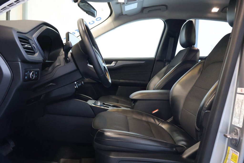 Ford ESCAPE PHEV + T/A + MAGS + DEMARREUR 2023 à Terrebonne, Québec - 8 - w1024h768px