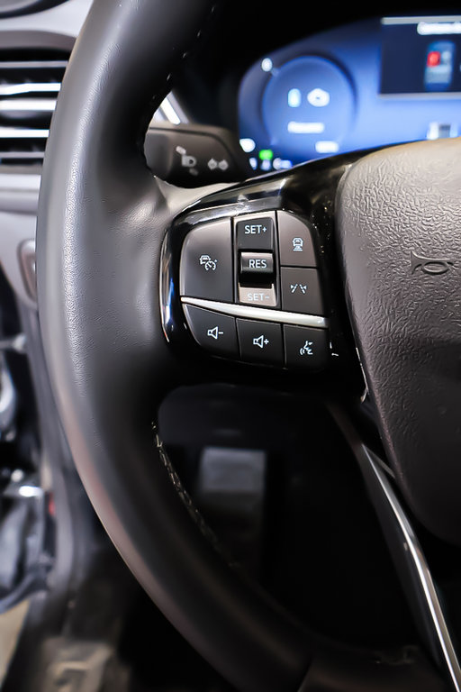 2024 Ford Escape PHEV + T/A + CUIR + GPS + CARPLAY in Terrebonne, Quebec - 15 - w1024h768px