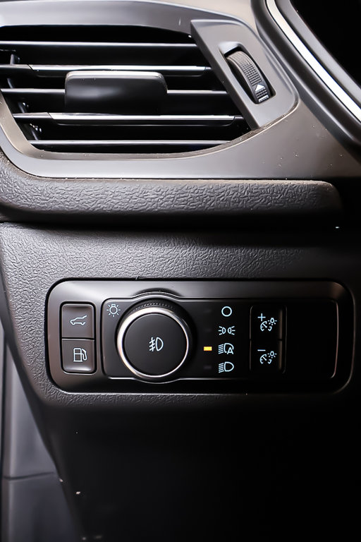 2024 Ford Escape PHEV + T/A + CUIR + GPS + CARPLAY in Terrebonne, Quebec - 25 - w1024h768px