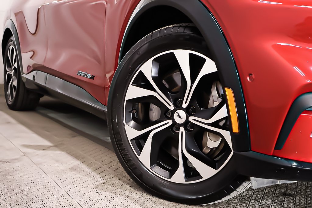 2022 Ford Mustang Mach-E PREMIUM + LONG RANGE + AWD + TOIT DE VERRE PANO in Terrebonne, Quebec - 9 - w1024h768px
