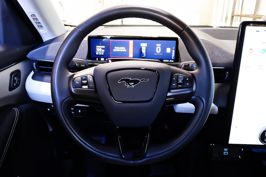 2022 Ford Mustang Mach-E PREMIUM + LONG RANGE + AWD + TOIT DE VERRE PANO in Terrebonne, Quebec - 15 - w1024h768px