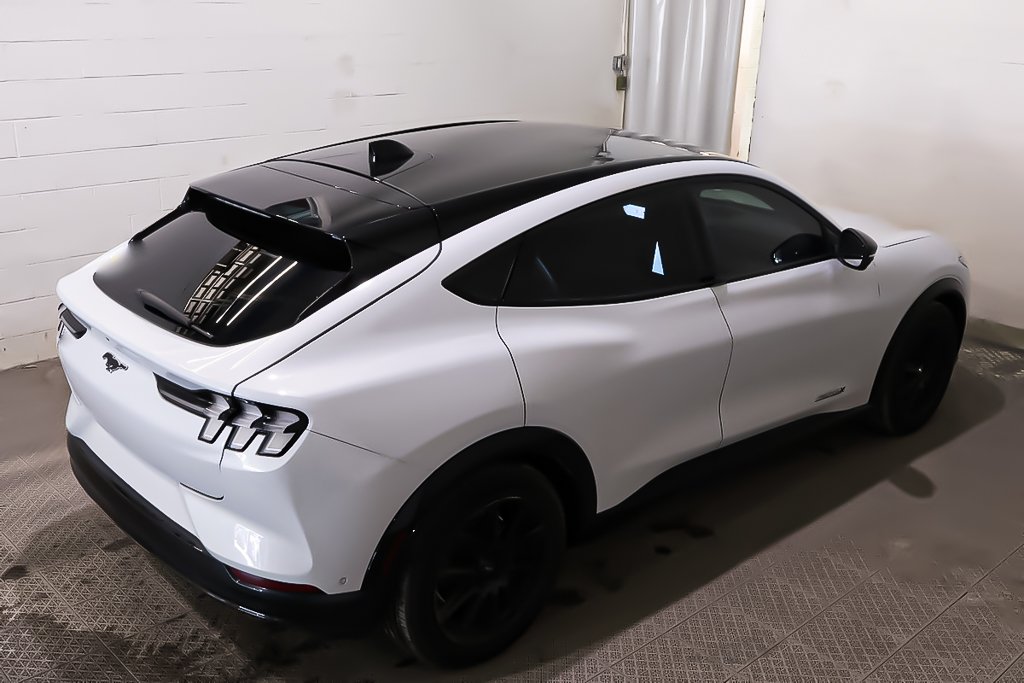 2021 Ford Mustang Mach-E PREMIUM + 4WD + TOIT DE VERRE PANORAMIQUE in Terrebonne, Quebec - 7 - w1024h768px