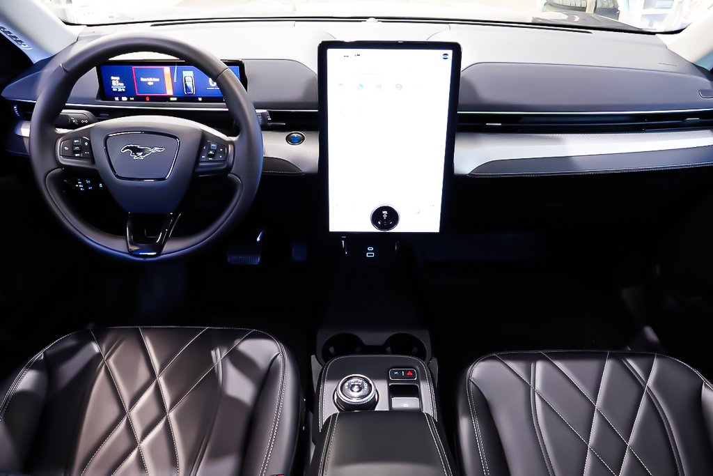 2021 Ford Mustang Mach-E SELECT + RWD + CUIR + NAVIGATION GPS in Terrebonne, Quebec - 13 - w1024h768px