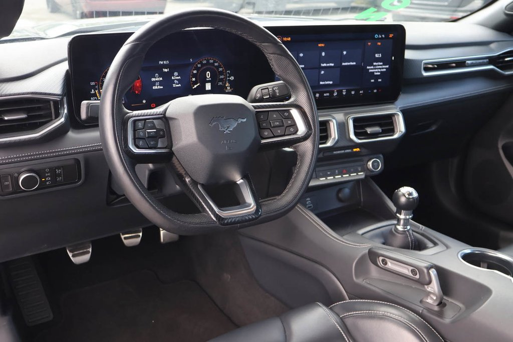 2025 Ford Mustang GT PREMIUM FASTBACK + V8 5.0L + RWD in Terrebonne, Quebec - 15 - w1024h768px