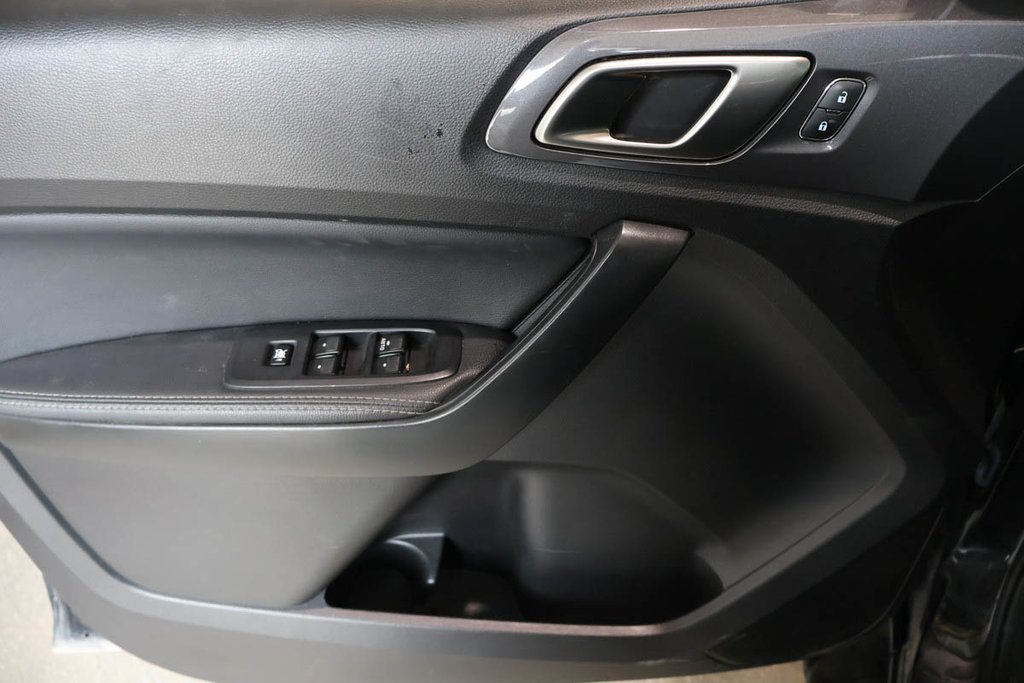 2021 Ford Ranger LARIAT + SUPERCREW + 4WD in Terrebonne, Quebec - 20 - w1024h768px