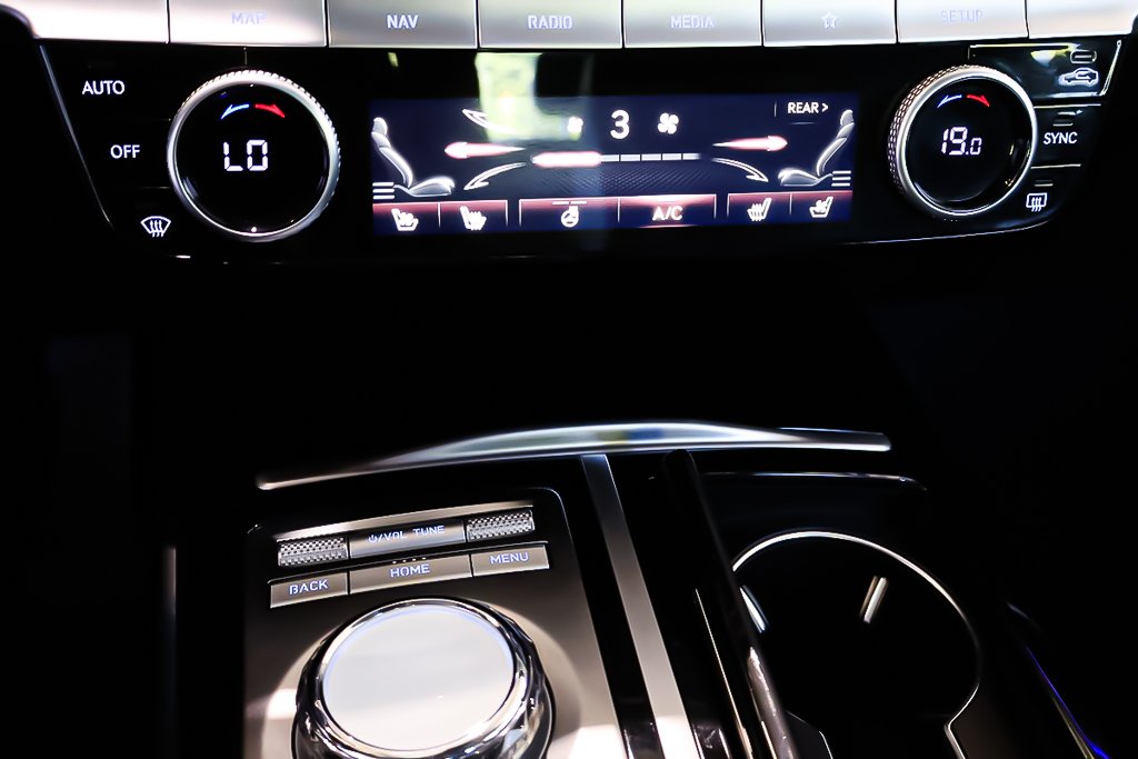 2024 GENESIS G80 2.5T ADVANCED + AWD + TOIT OUVRANT PANO in Terrebonne, Quebec - 25 - w1024h768px