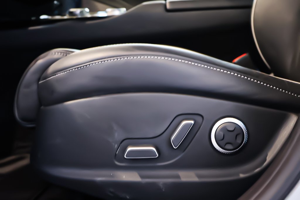 2024 GENESIS G80 2.5T ADVANCED + AWD + TOIT OUVRANT PANO in Terrebonne, Quebec - 13 - w1024h768px