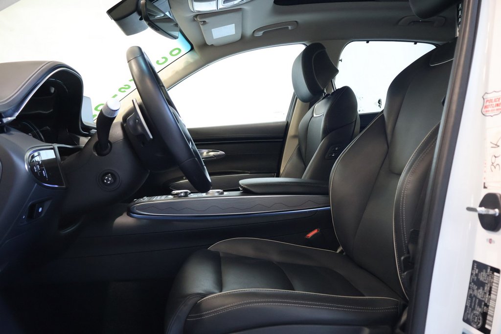 2024 GENESIS GV70 2.5T ADVANCED PLUS + AWD + TOIT OUVRANT PANO in Terrebonne, Quebec - 10 - w1024h768px