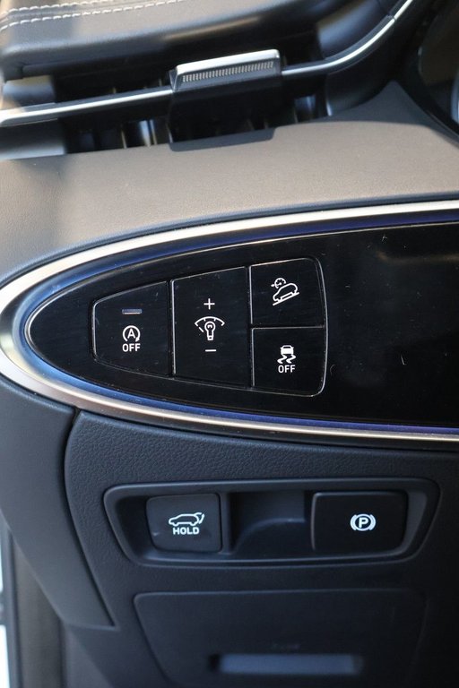 2024 GENESIS GV70 2.5T ADVANCED PLUS + AWD + TOIT OUVRANT PANO in Terrebonne, Quebec - 26 - w1024h768px