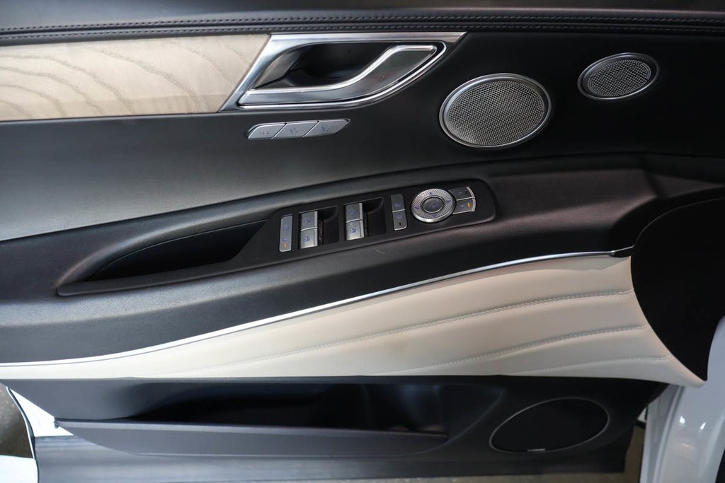 GENESIS GV80 3.5T PRESTIGE + AWD + TOIT OUVRANT 2023 à Terrebonne, Québec - 30 - w1024h768px