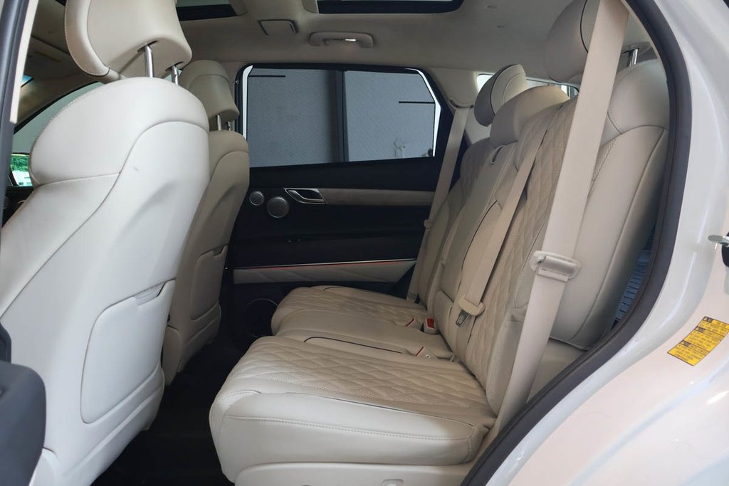 GENESIS GV80 3.5T PRESTIGE + AWD + TOIT OUVRANT 2023 à Terrebonne, Québec - 31 - w1024h768px