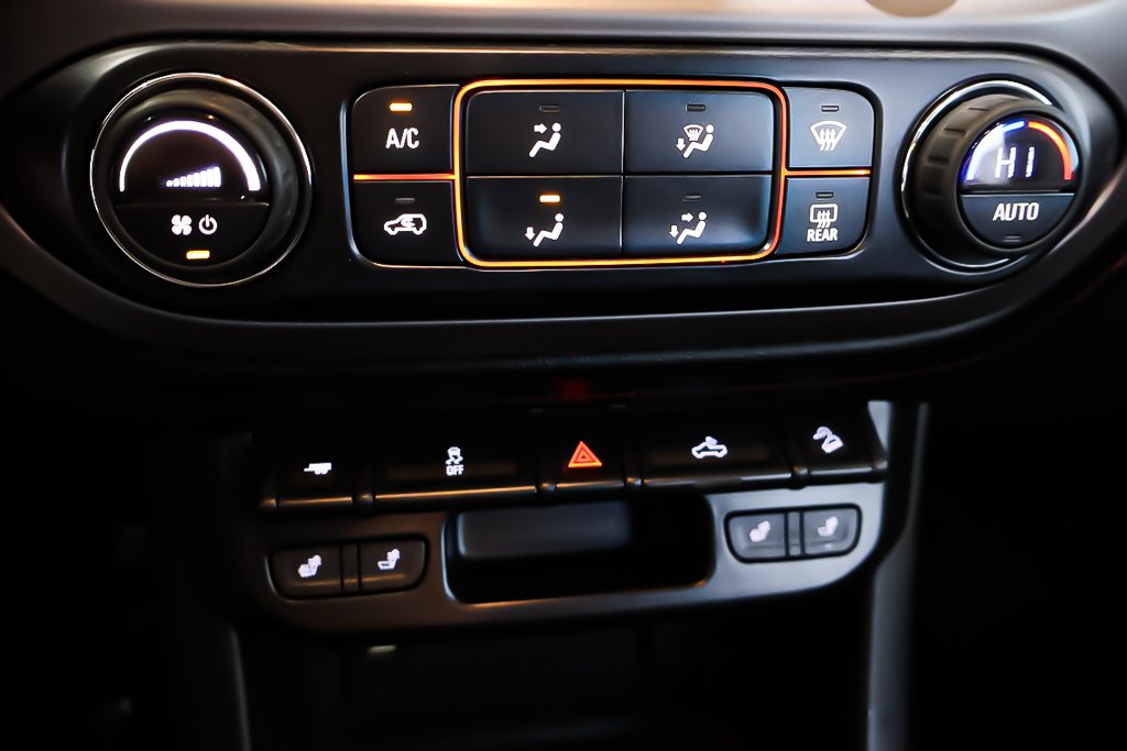 2016 GMC Canyon SLE + 4X4 + ATTACHE-REMORQUE in Terrebonne, Quebec - 23 - w1024h768px